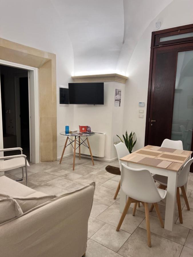 Signuria Dimora Esclusiva Bed & Breakfast Lecce Bagian luar foto