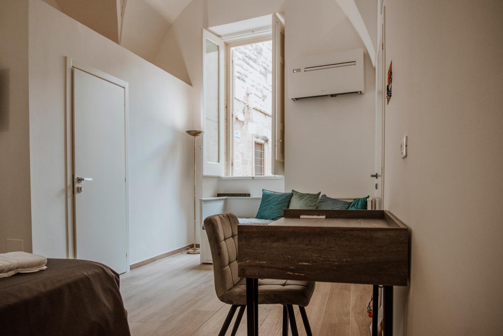 Signuria Dimora Esclusiva Bed & Breakfast Lecce Bagian luar foto